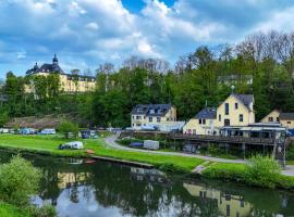 Ferienwohnung Riverside Resort idyllisch direkt an der Lahn โรงแรมในดีซ