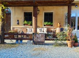 La casa in collina, bed & breakfast σε Cinzano
