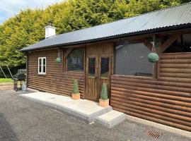 Mac's Cottage, holiday home in Clogher