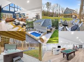 Big Villa,4 Masters, Heated Pool, Hot Tub, Sauna, semesterhus i Blakeslee
