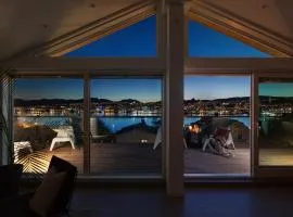 Moderne sentral villa med fantastisk utsikt over byen