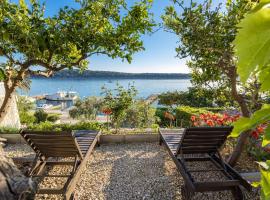 Apartments Jurica - Sea View & Boat Mooring, viešbutis mieste Barbat na Rabu