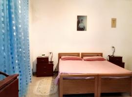 3 bedrooms house with enclosed garden at Musei, parkimisega hotell sihtkohas Musei