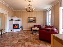 Kaiserbad-Heringsdorf-Exklusives-Ferienappartement-Salon