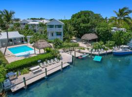 Isla Key Mamey - Waterfront Boutique Resort, Island Paradise, Prime Location, Hotel in Islamorada