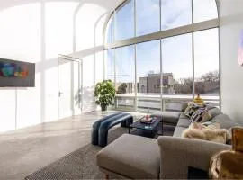 Spacious World Cup Loft - Prime Location