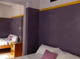 Wrech House Sagana 1989 - PAY BEFORE ARRIVAL -3 Rooms, 4 Beds, Kitchen & Bathroom, hotel a Sagana