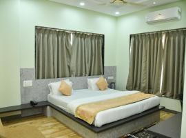 Hotel Rasika Inn, hotell i Shegaon