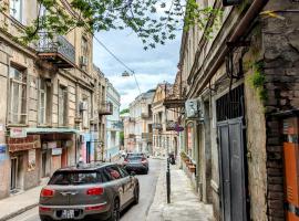 Maximilian Apartment