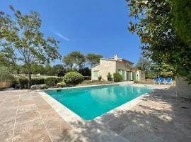 La Provence : Piscine, Tennis, Cinéma & Plus