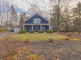 Stunning Views of Lake Michigan - Beautiful Home, ξενοδοχείο σε Fennville