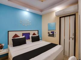 OYO Hotel Gold Star, hotell i North Delhi i New Delhi