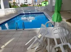 Apartamento com piscina Braga Cabo Frio