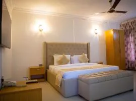 ROSES REGENCY HOTEL AND SUITES