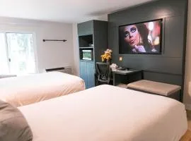 Hotel Civilia Lakeside by Civilia Golf Retreat