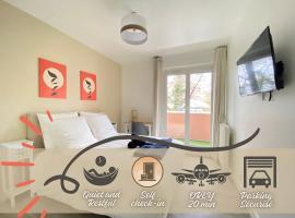 Le cocon urbain - Modern 4BR Apartment with Free Parking, High-Speed Wifi, Quick Access to A6 & N7, hotel v destinaci Courcouronnes