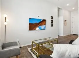 Luminous Sunrise Home in Casa Grande with Pool,BBQ