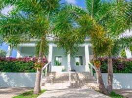 Trade Winds Cottage #2, hotel v destinaci Cedar Grove