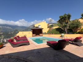 VILLA ROYAL DOMAIN, BnbRickeys, hotel in Menton