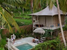 Exotic Private Glamping, hotel near Gamat Bay, Nusa Penida