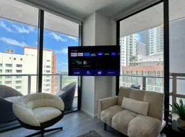 Tranquil Miami Rooftop Escape studio apt