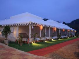 Shivadya Camps MAHAKUMBH Mela，阿拉哈巴德的豪華露營地點
