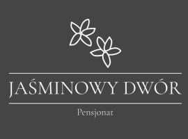 Jaśminowy Dwór Pensjonat, sted med privat overnatting i Polanica-Zdrój
