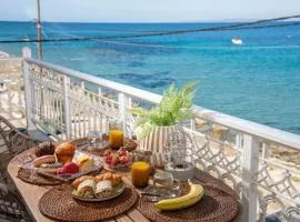 Mare Nostrum Seafront Apartment, by ZanteWize