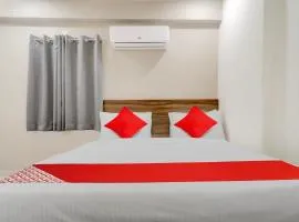 Super OYO Flagship Prime Time Hotel