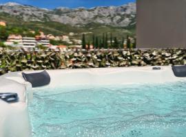 Relax apartment Split area with jacuzzi and mountain view, golf hotel in Srinjine