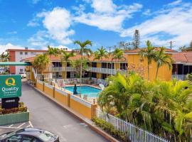 Quality Inn & Suites Airport-Cruise Port Hollywood, מלון ליד North Perry - HWO, 