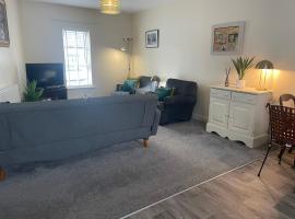 Carrick - Town Centre Apartment, hotel v destinaci Carrick-on-Shannon