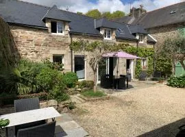La Petite Cour