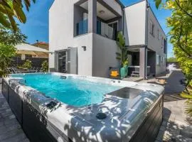 Stunning Home In Biograd