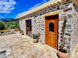 Cassiopea Guest House Evia Greece, holiday home in Nerotriviá
