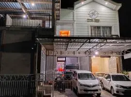 Resy home syariah family room dekat alun2 wonosobo