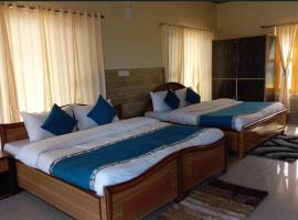 Manish Home Stay, hotel with parking in Chaukori