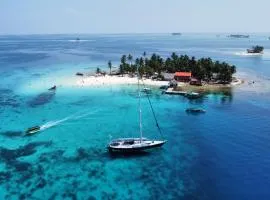 73ft Family Sailing Yacht with Crew - all inclusive
