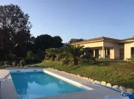 Villa Avec Piscine Proche d'Ajaccio
