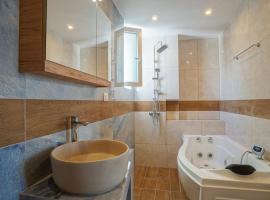 Odyssey Residences 2, hotel di Chania