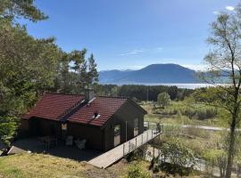 Bosdalhuset, hotel dengan parking di Lavik