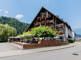 Hotel Krone Sarnen、ザルネンのホテル