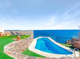 Villa Infinity sea views I Pool I BBQ I Jacuzzi, sumarhús í Almería