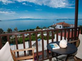 Lilian Beachfront Apartments, Hotel in Neo Klima