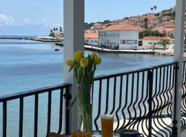 Artaki beach house with view, hotel v destinaci Koroni