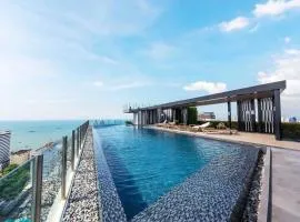 The Base Central Pattaya By Happy