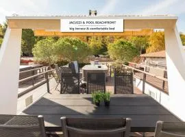 Floating Sea House Gong