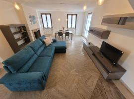 Arya Apartment, budgethotell i Torre Boldone