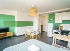 Escale-marne fr - 201 - Free Parking - Free Luggage Storage - All equipped - Linen Included - Washing Machine - Luxury Emma Mattress 160X200 - 10mn Walk Métro 8 - RER A - Panoramic View - From 1 to 6 guests