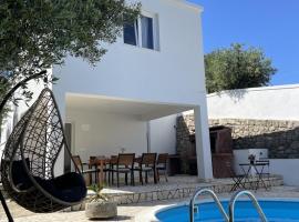 Villa Silente: Supetarska Draga şehrinde bir otel